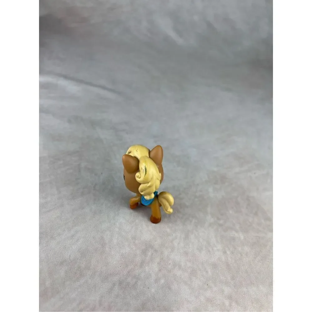 Littlest Pet Shop LPS Palomino Pony Horse Blue Saddle with Blue Flower Eyes #840